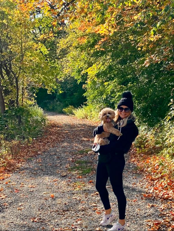 Walking Our Pup, Loni