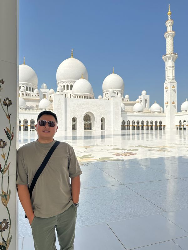 Sean in Abu Dhabi