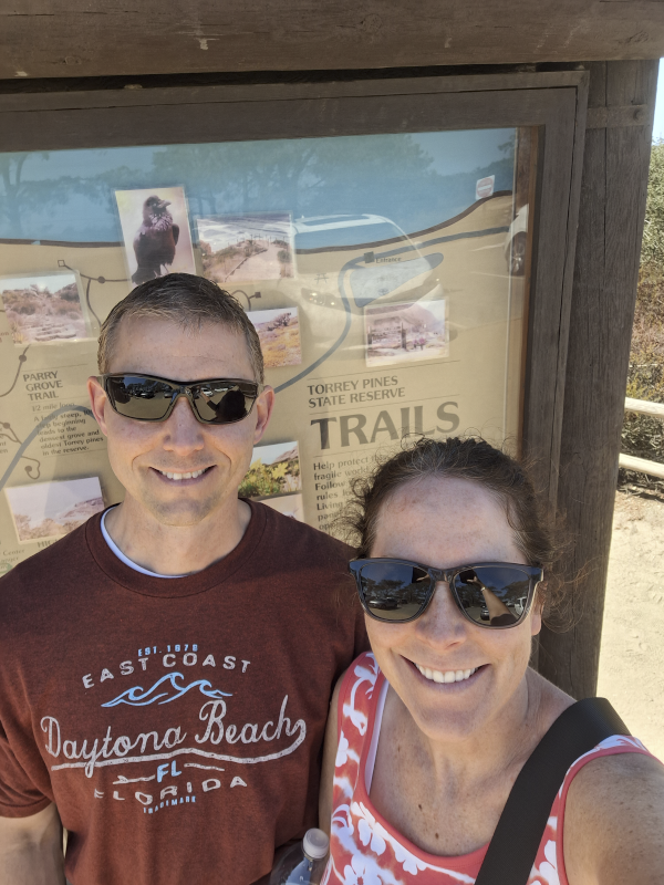 Hiking at Torrey Pines Park in San Diego